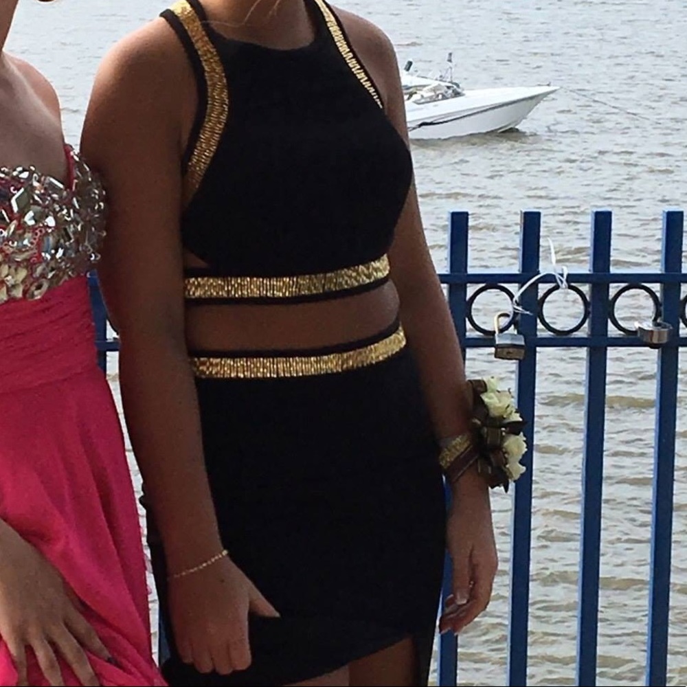 prom dress.